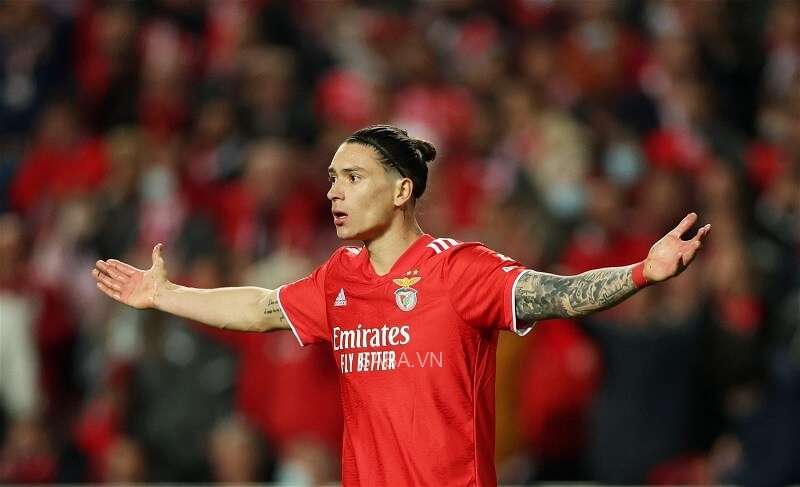 M.U vừa để tụt mất Nunez