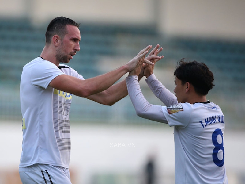 Memovic sẽ có ngày về giàu cảm xúc