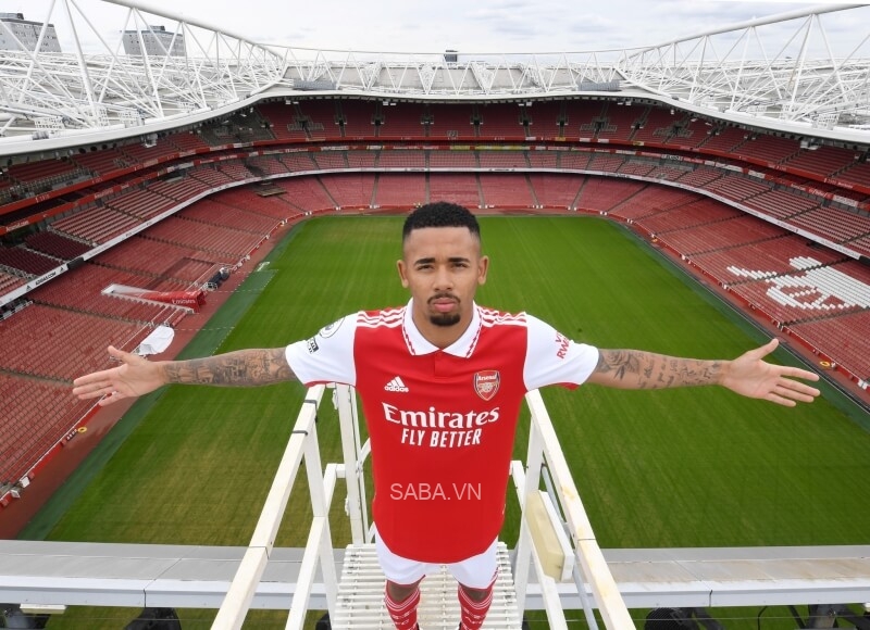 Jesus trong buổi ra mắt đội bóng mới