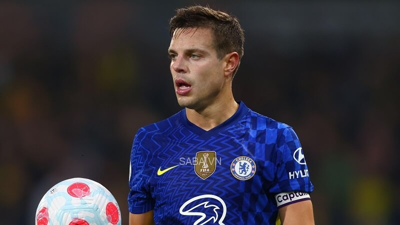 Azpilicueta đang trên đường rời đội chủ sân Stamford Bridge