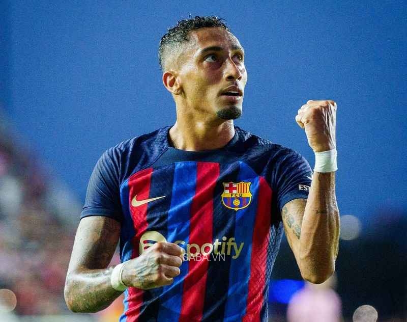 Raphinha có màn trình diễn làm nức lòng người hâm mộ