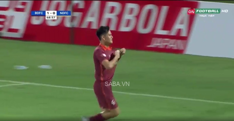 Tấn Tài đem về lợi thế an toàn cho đội chủ nhà