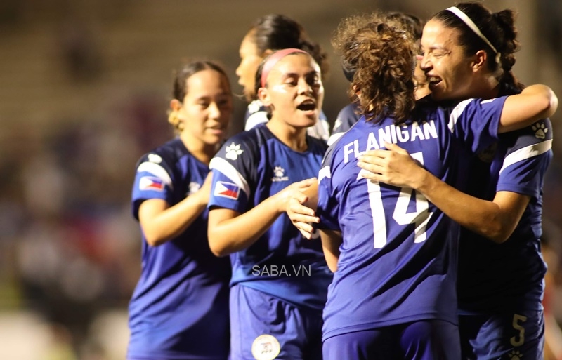 ĐT nữ Philippines tỏ ra quá vượt trội về mặt thể hình