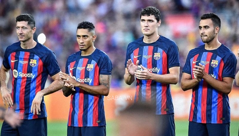 Barca mang về khá nhiều tân binh dù gặp khó khăn tài chính