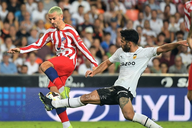Griezmann lập công giúp Atletico Madrid thắng chật vật Valencia