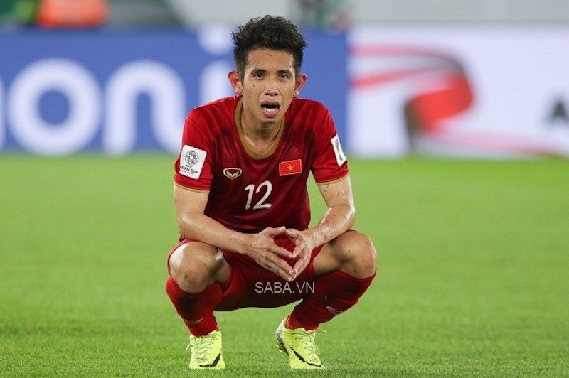 Hồng Duy không đáp ứng được nhiệm vụ thay Văn Hậu