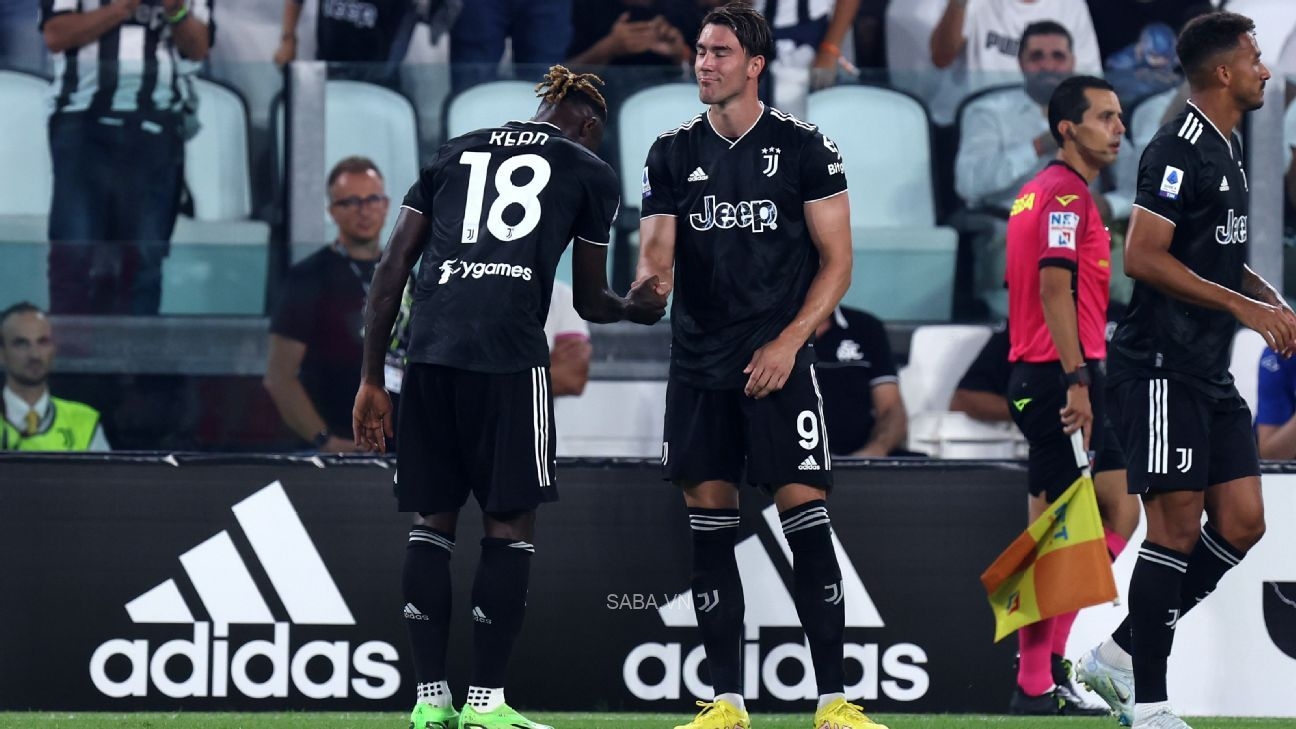 Vlahovic giúp Juventus sớm dẫn trước