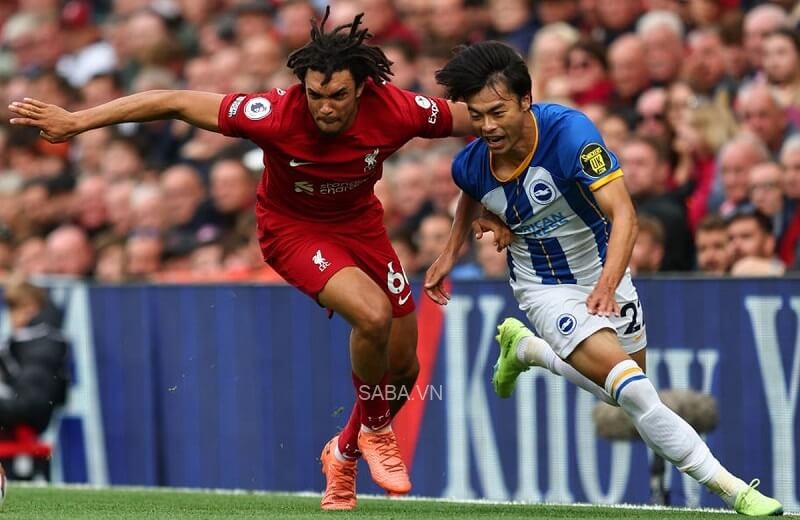 Alexander-Arnold dễ thất thế trước các cầu thủ nhanh nhẹn, lắt léo.