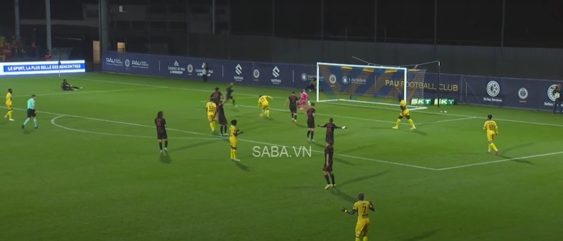 Cú sút thành bàn của Nguyễn Quang Hải