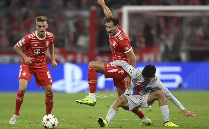 Goretzka đã cho Barca một bài học quý giá