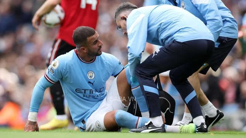 Walker bị đau trong trận derby