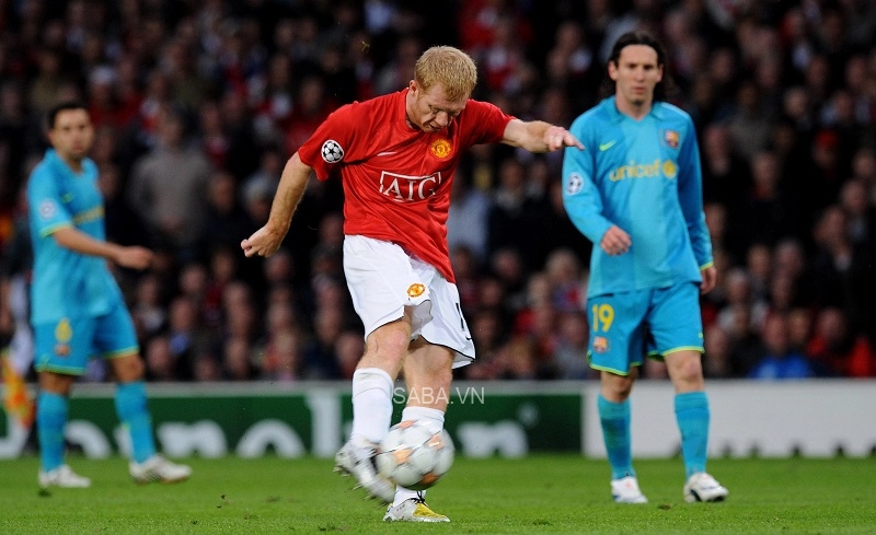 Paul Scholes từng có một siêu phẩm rất đẹp vào lưới Barca ở Champions League