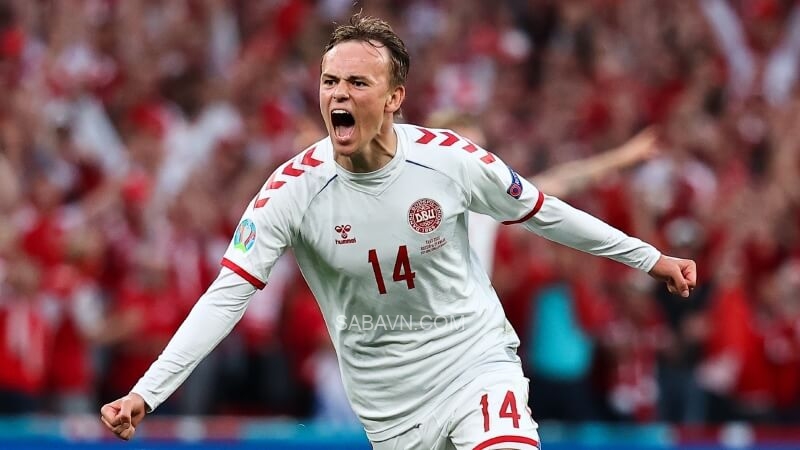 Damsgaard chơi rất ấn tượng hồi Euro 2020 khi thay thế Eriksen