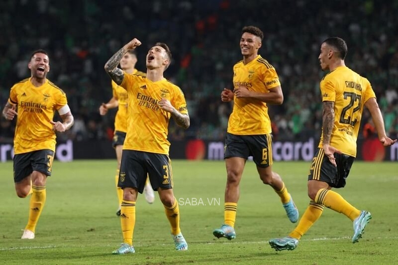 Benfica có một vòng bảng xuất sắc