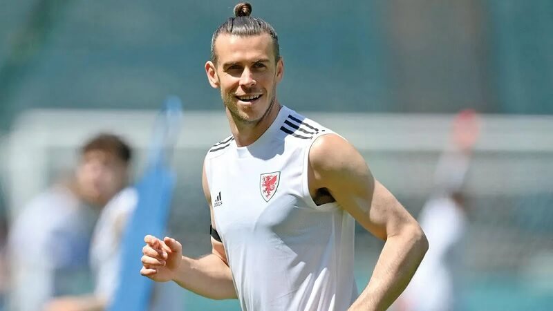 Bale và xứ Wales có lần đầu tiên dự World Cup sau 64 năm