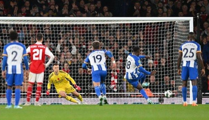 Bàn thắng vào lưới đội bóng cũ của Welbeck