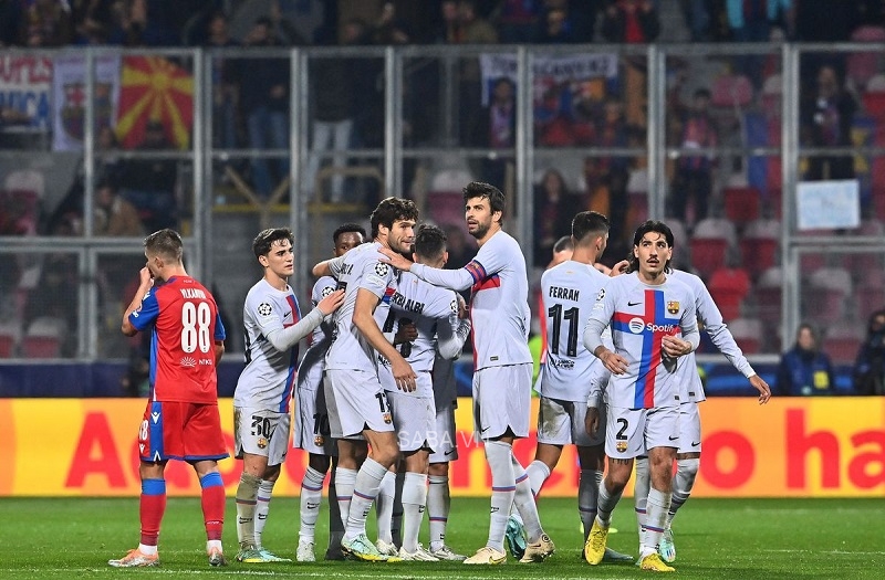 Barcelona rơi xuống Europa League