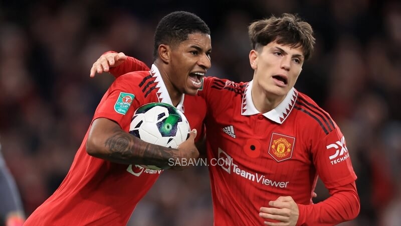 Ronaldo vắng mặt trong chiến thắng của MU trước Aston Villa tại League Cup