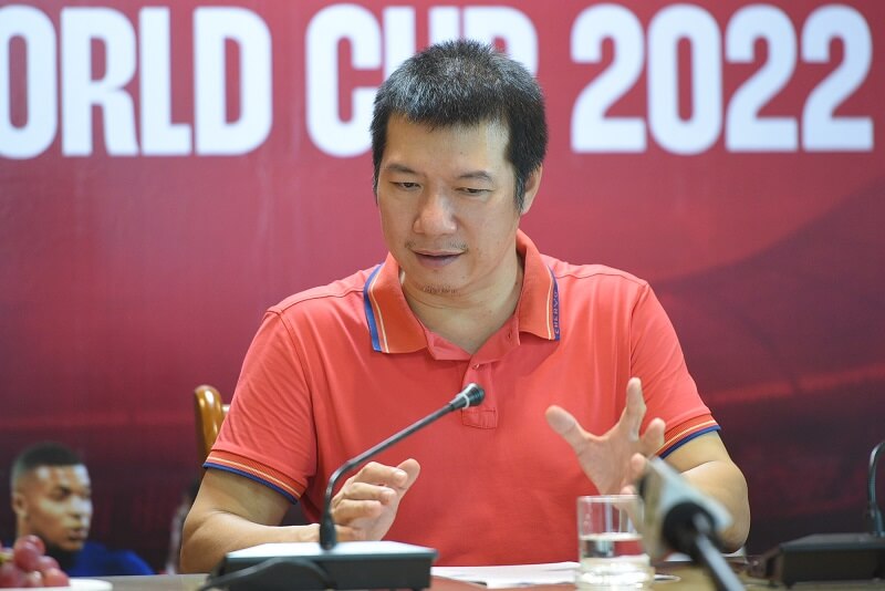 Quang Huy là cây bình luận kỳ cựu, am hiểu bóng đá Việt Nam và khu vực. (Ảnh: Dân Việt)