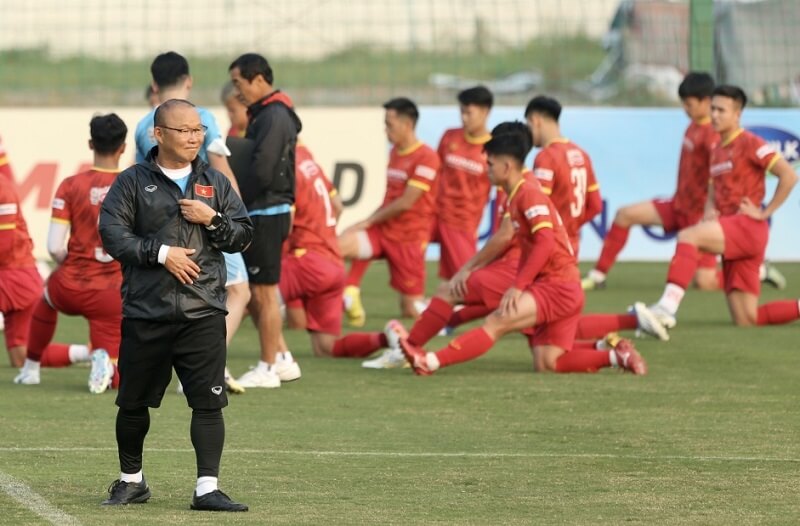 Giải đấu tới sẽ không hề dễ dàng với thầy Park. (Ảnh: VnExpress)