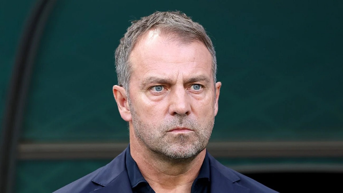 HLV Đức nói về khả năng thắng Costa Rica 8-0 và nguy cơ mất việc