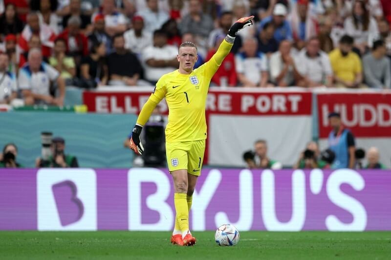 Pickford sẽ là sự lựa chọn trong khung gỗ