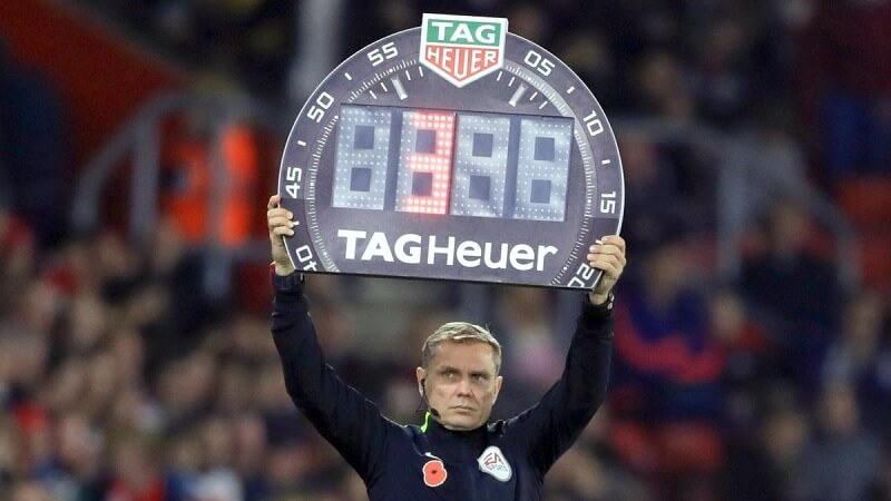 Premier League sẽ tính bù giờ giống World Cup?