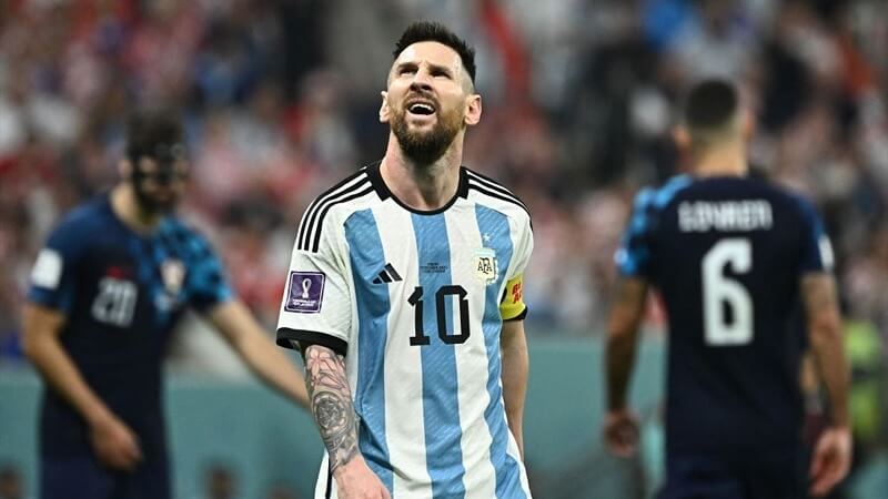 Messi là cầu thủ xuất sắc nhất trận bán kết