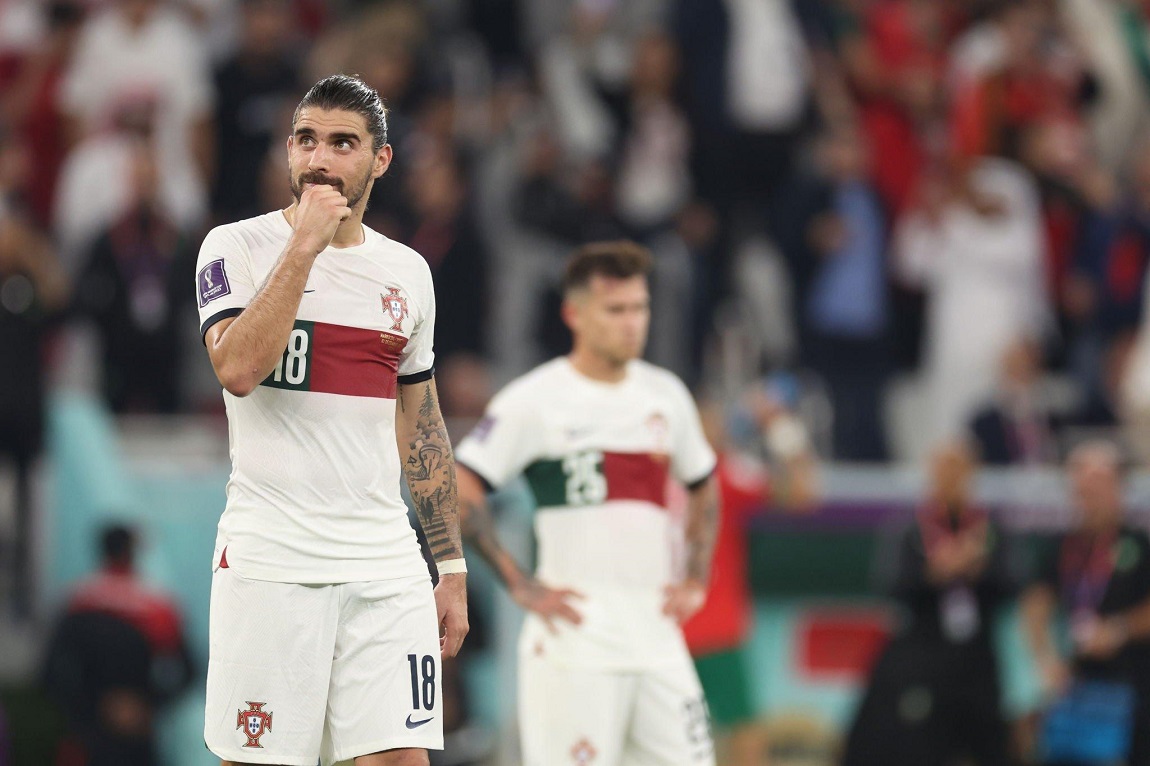 Ronaldo phải về nước vì thử nghiệm thất bại của Fernando Santos