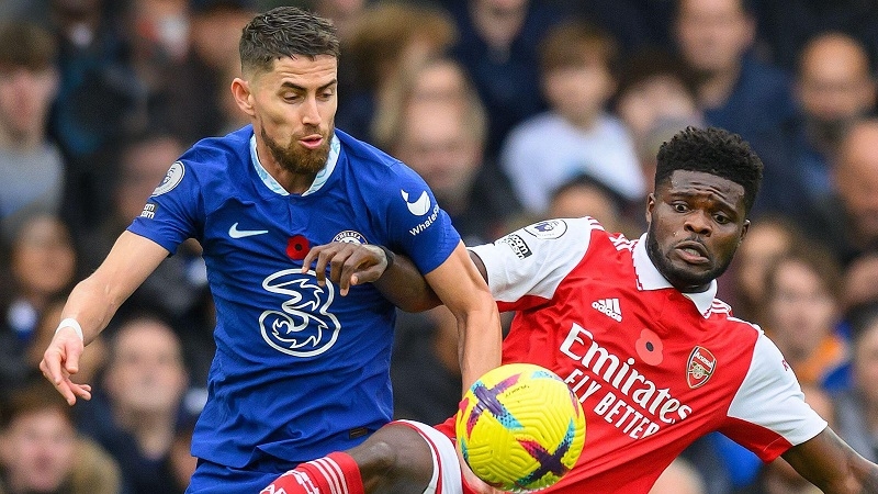 Tương lai Jorginho phụ thuộc thương vụ Enzo Fernandez