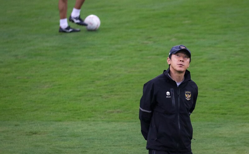 Ông Shin rèn quân trước trận đại chiến tại Bung Karno.