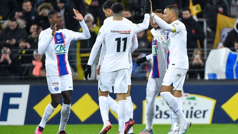 Dàn sao PSG có màn dạo chơi nhẹ nhàng