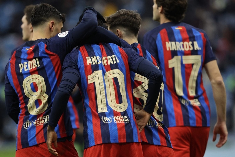 Đội bóng xứ Catalan giành quyền vào chung kết