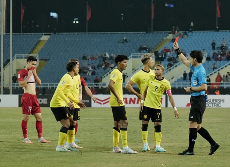 Sân Mỹ Đình chưa bao giờ được lấp đầy ở 3 trận qua