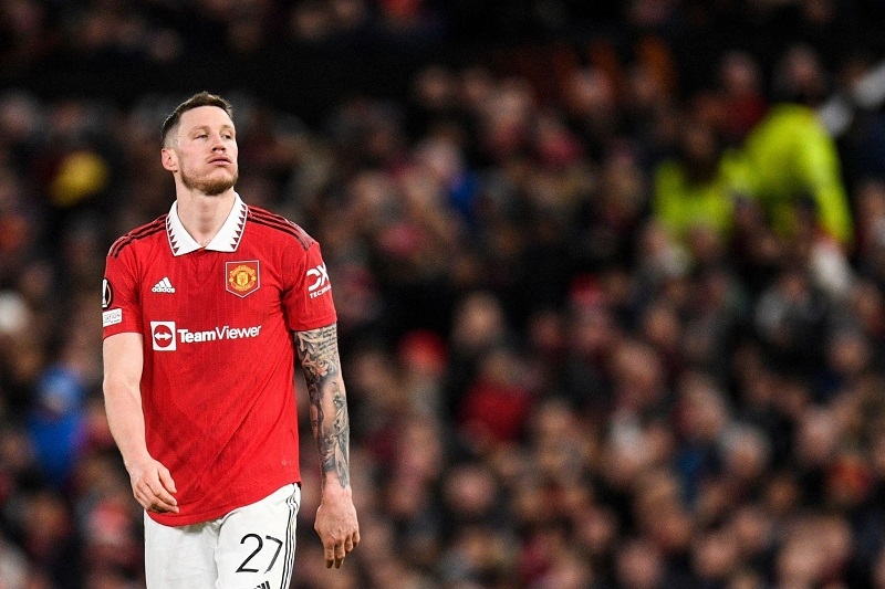 Weghorst ghi điểm bởi sự chăm chỉ nhưng thiếu ấn tượng ở khâu ghi bàn