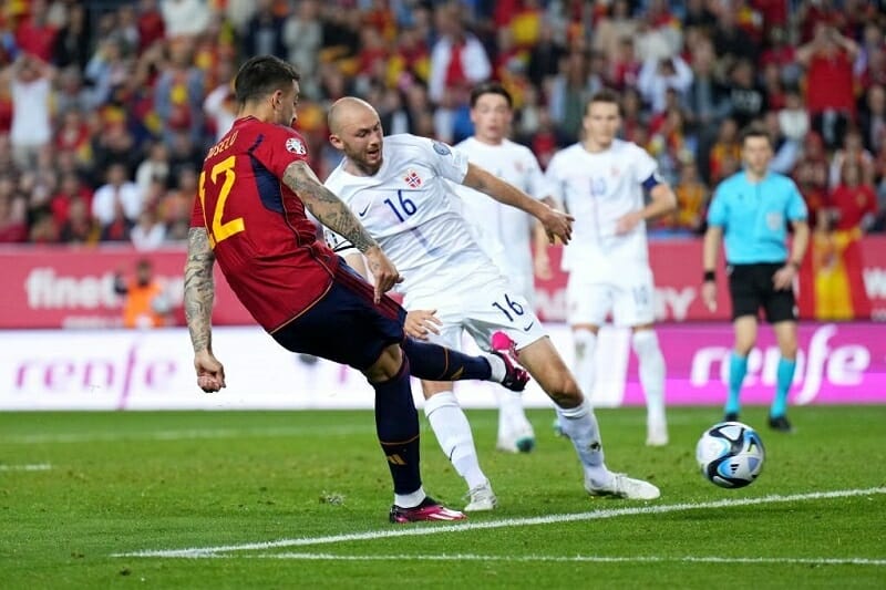 Tây Ban Nha dễ dàng giành chiến thắng 3-0 trên sân nhà trước Na Uy