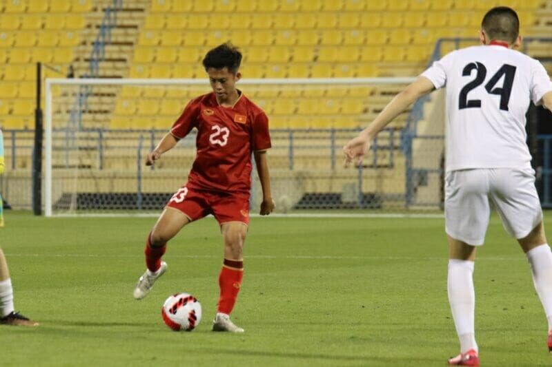 U23 Việt Nam trong trận gặp Kyrgyzstan (Ảnh: VFF)