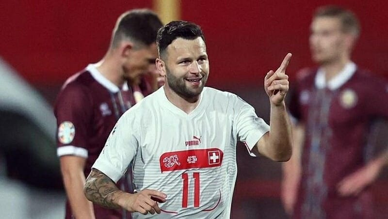 Steffen có cú hattrick vô cùng đáng nhớ