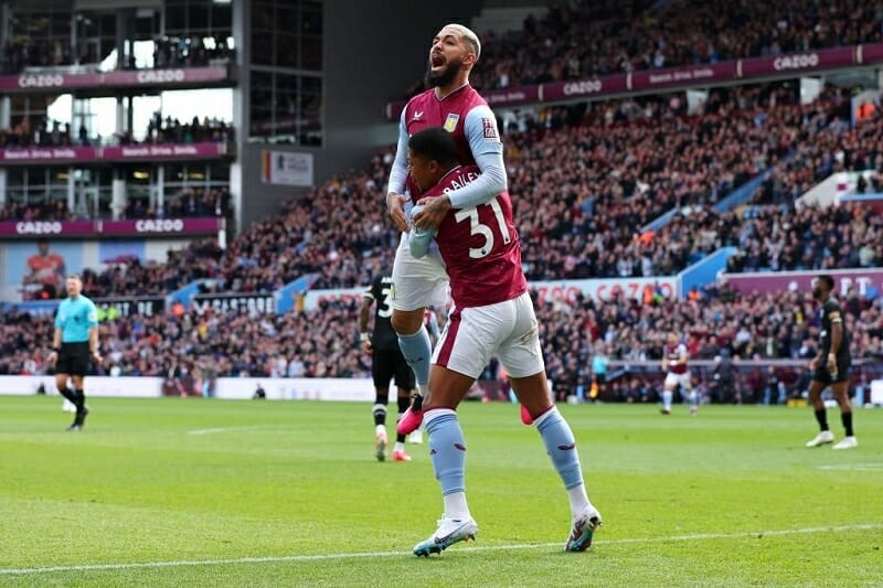 Luiz và đồng đội đã có một chiến thắng ấn tượng