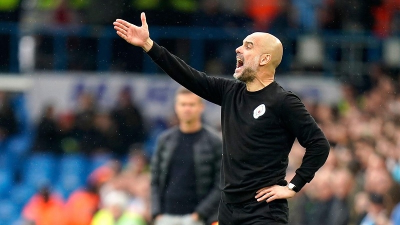Pep Guardiola vẫn là thầy của Arteta
