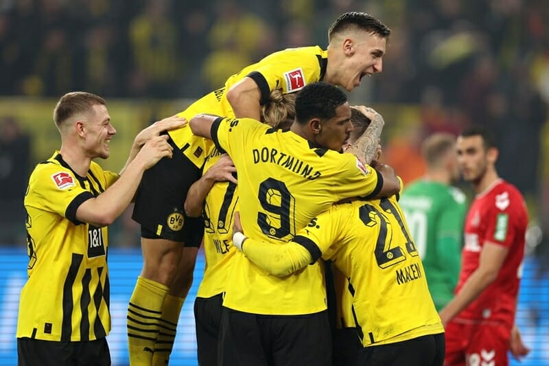 Dortmund cần phá dớp trước kình định nếu muốn đăng quang