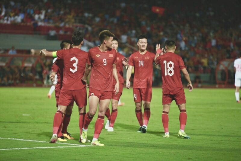 Việt Nam đang trong quá trình hoàn thiện lối chơi mới (Ảnh: Dân Việt)