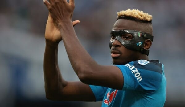 'Cậu ấy sẽ chỉ đến Manchester United và Real Madrid'