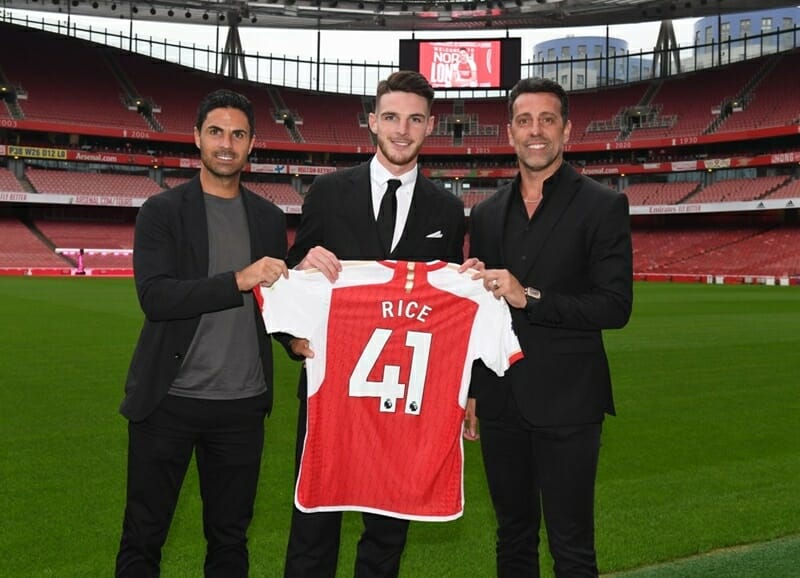 Khoảnh khắc mà tất cả CĐV Arsenal đều chờ đợi 