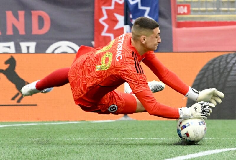 Chelsea nhắm thủ môn mới thay Kepa