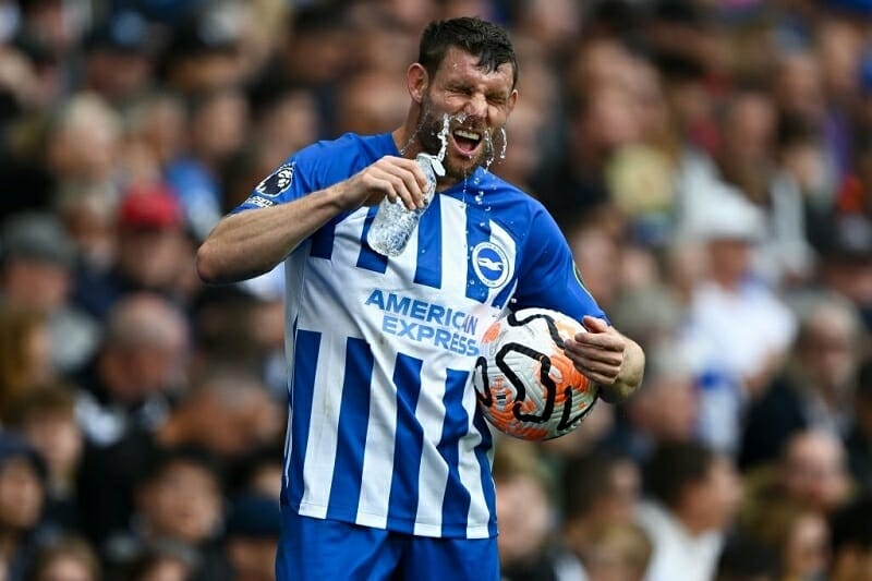 Cựu sao Liverpool cân bằng kỷ lục của huyền thoại Man United