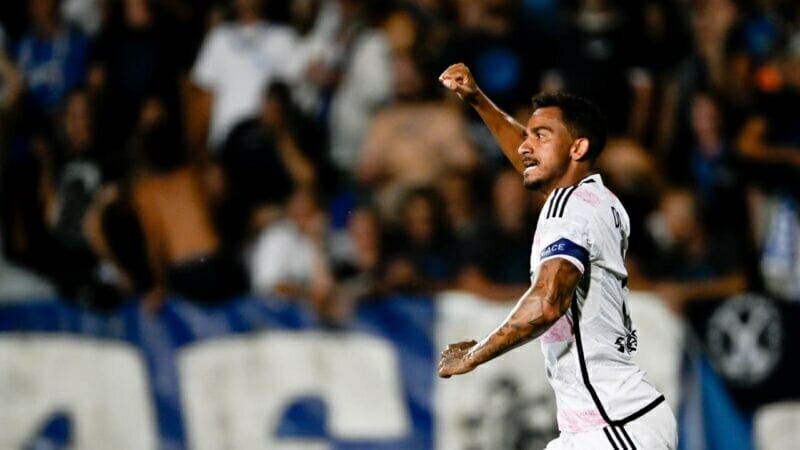 Danilo ghi bàn mở tỷ số