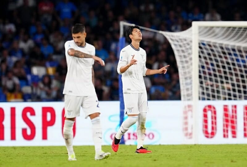 Lazio đã hạ Napoli ở vòng 3