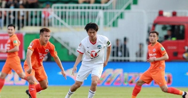 CAHN sẽ phải làm khách tại Pleiku trước HAGL rất quyết tâm (Ảnh: Vietnamnet)