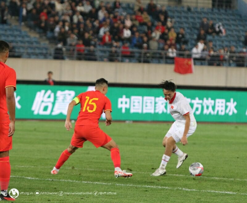 Tiền vệ của HAGL đã có ngày thi đấu ấn tượng (Ảnh: VFF)